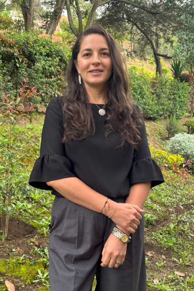 coordinadora de educación básica elemental y media roxana rivas liceo campo verde